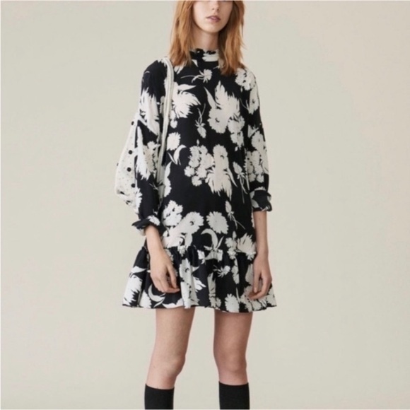 Ganni Dresses & Skirts - Ganni Black/White Silk Floral Print Long Sleeves Dress 2/34